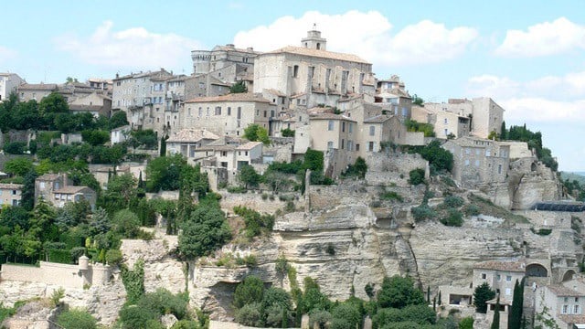 The gorgeous perched villages of Gordes