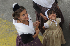 Arlesian girls in traditional dress